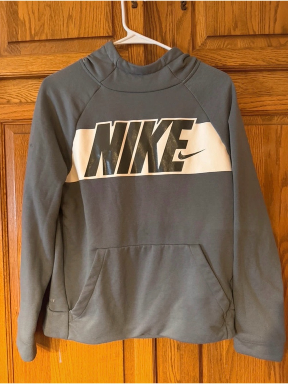 Nike Men’s Grey and White Crewneck Logo Pullover